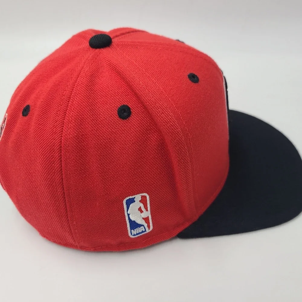 Chicago Bulls Hat Snapback Adidas Red Black NBA Basketball Wool Blend‎ Flat Brim